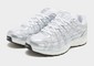 W NIKE P-6000