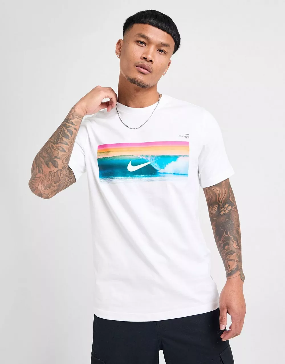 NIKE ФУТБОЛКА U NSW TEE OC PHOTO 2, фото 1 з 6