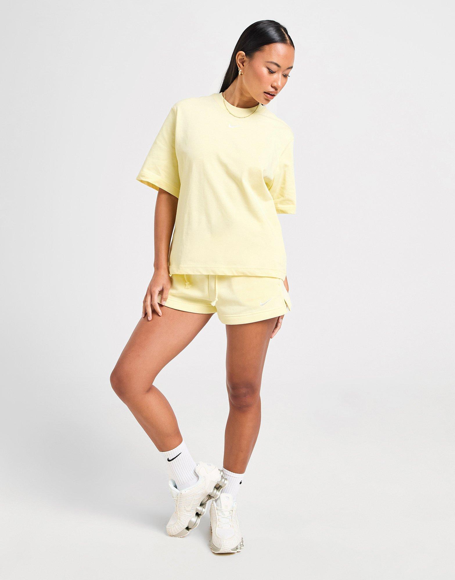 Pantaloni scurți pentru femei NIKE PANTALONI SCURȚI W NSW   PHNX FLC MR STD 2IN SHRT IF2132-744 Crem