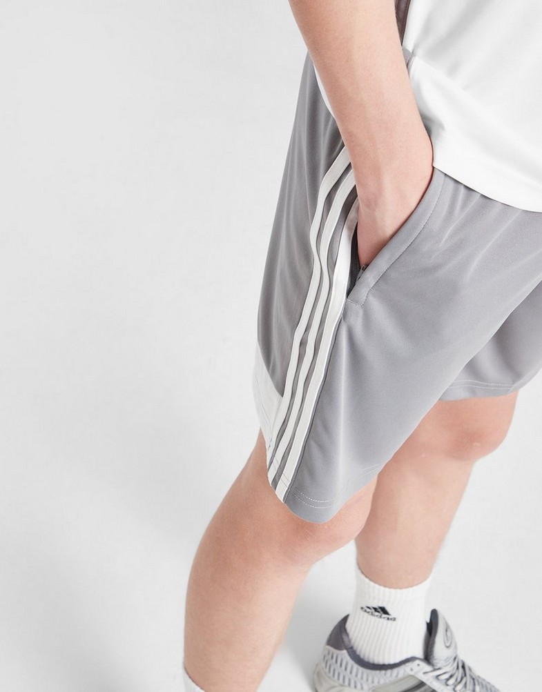 Detské krátke nohavice ADIDAS ŠORTKY  TIRO ES SHO Y B JY3382 Sivá
