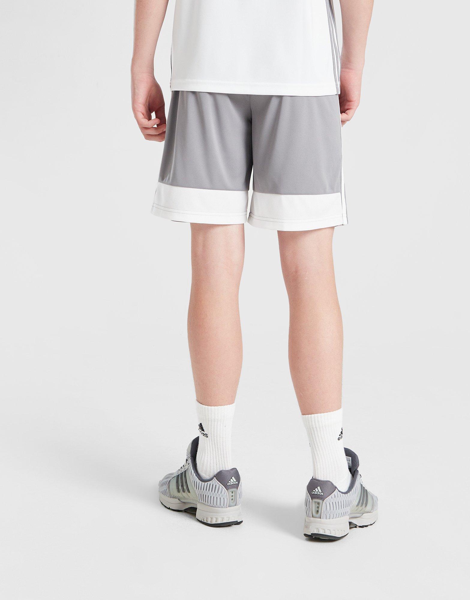 Дитячі шорти ADIDAS ШОРТИ TIRO ES SHO Y B JY3382 Сірий
