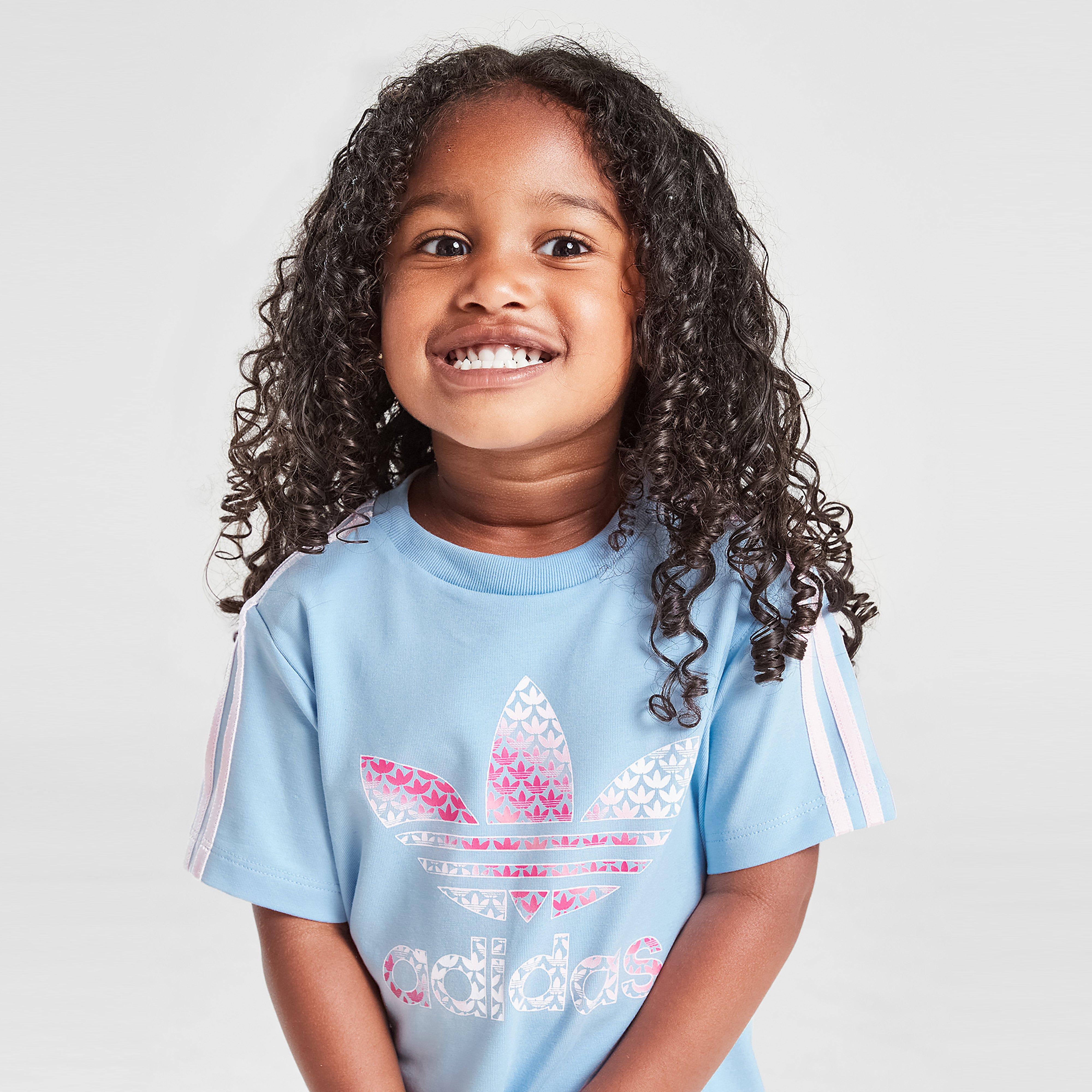 Gyerek melegítőszett ADIDAS SZETT (G)$TRF AOP TEE/SHT SKYPK