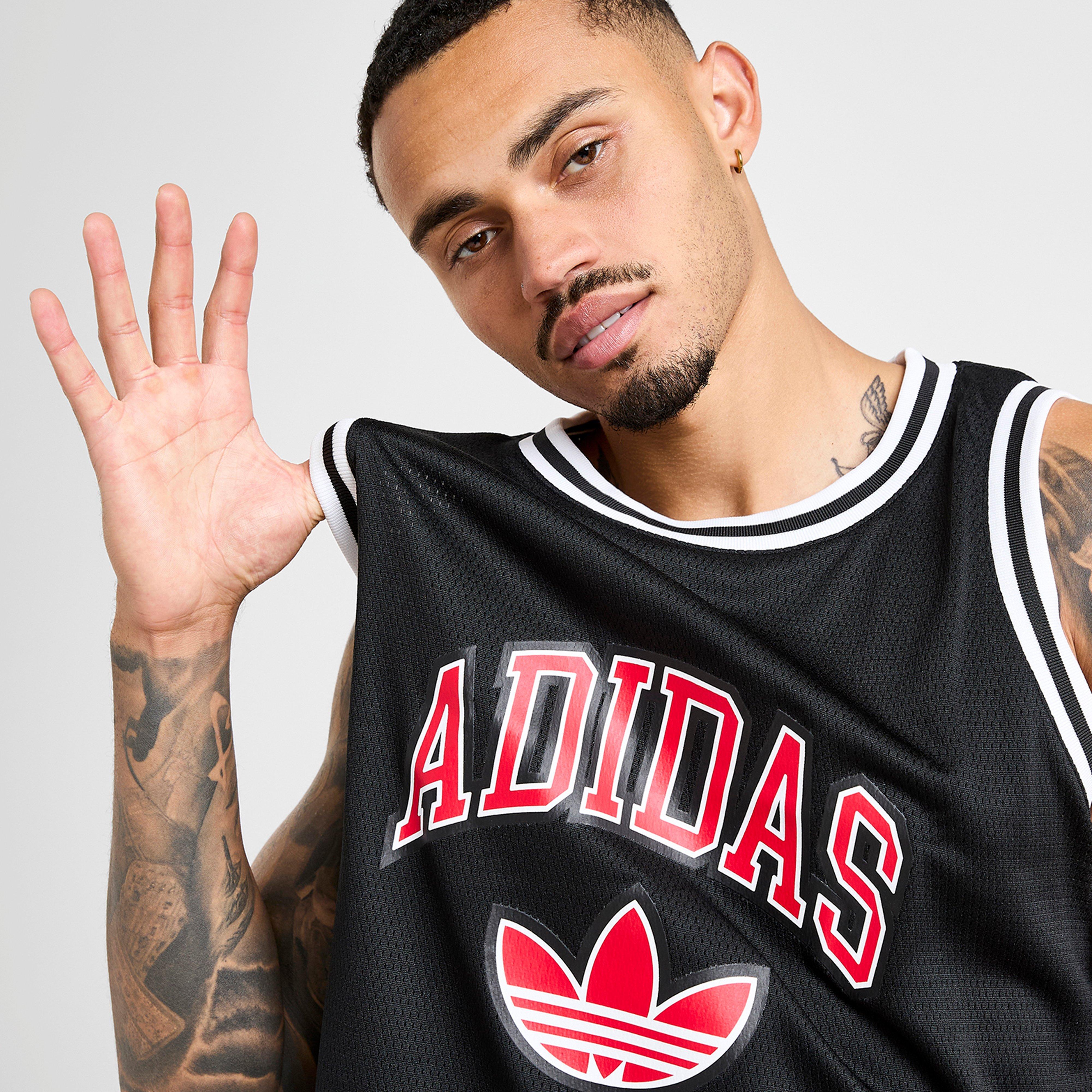 Top pentru bărbați ADIDAS MAIOU VARSITY BB MAIOU