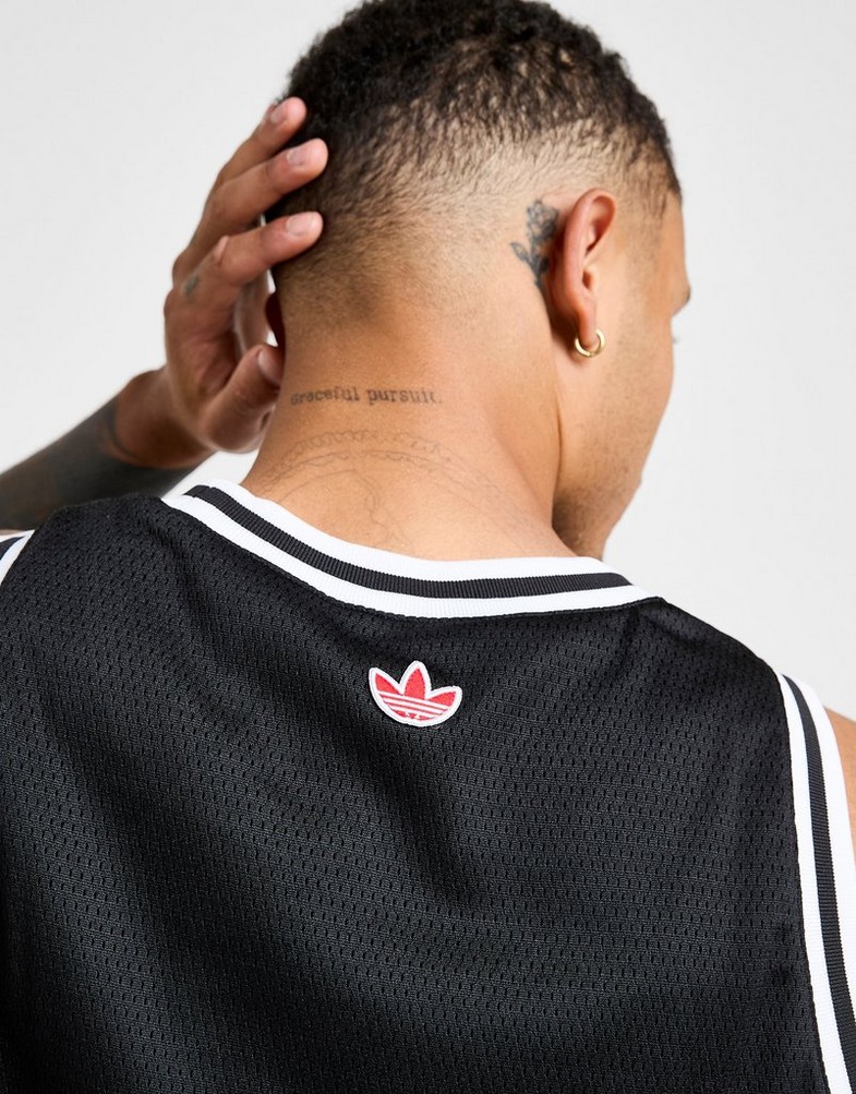 Top pentru bărbați ADIDAS MAIOU VARSITY BB MAIOU JP1003 Negru