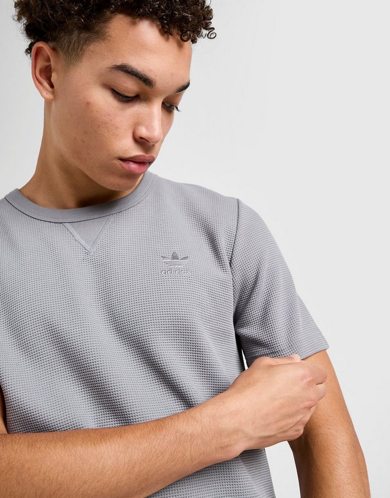 Tricou pentru bărbați ADIDAS TRICOU ESS W TEE JY8007 Gri