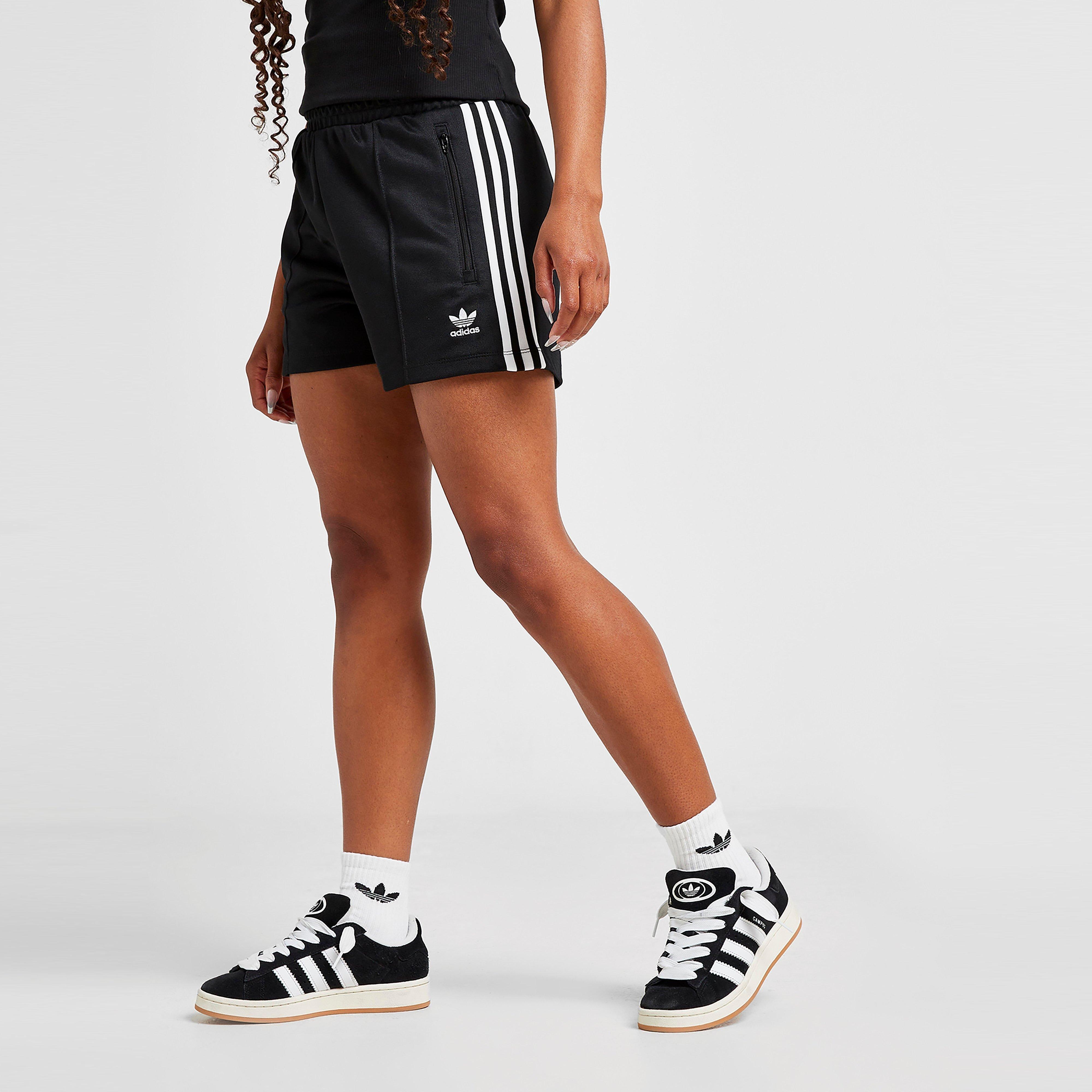 Női rövidnadrág ADIDAS RÖVIDNADRÁG CLASSIC SHORT BLK/WH