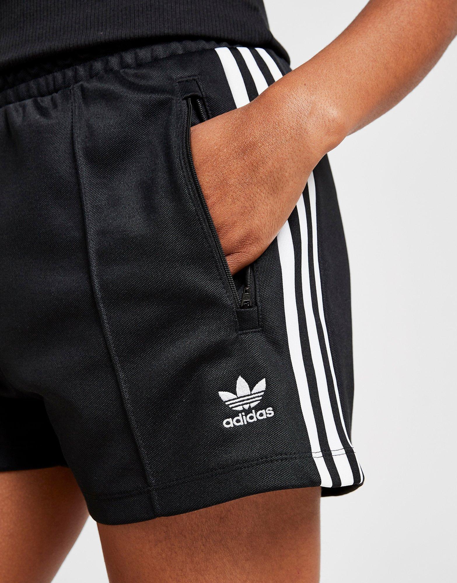 Dámské kraťasy ADIDAS ŠORTKY  CLASSIC SHORT BLK/WH KC1348 Černá