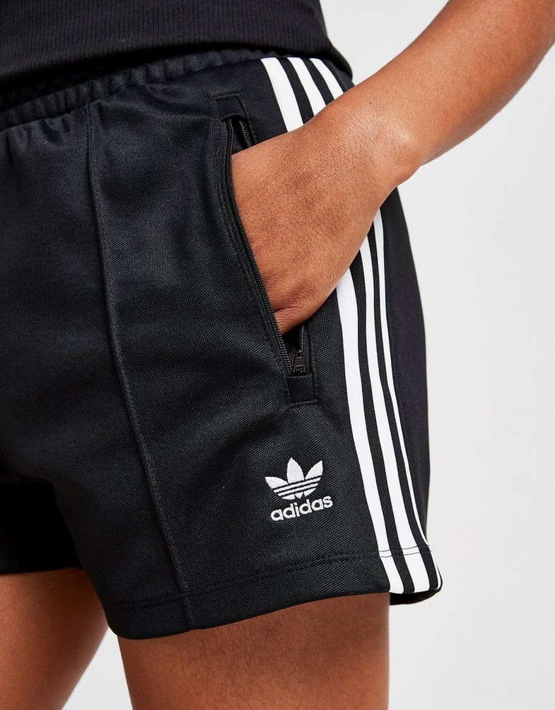 Pantaloni scurți pentru femei ADIDAS PANTALONI SCURȚI CLASSIC SHORT BLK/WH KC1348 Negru