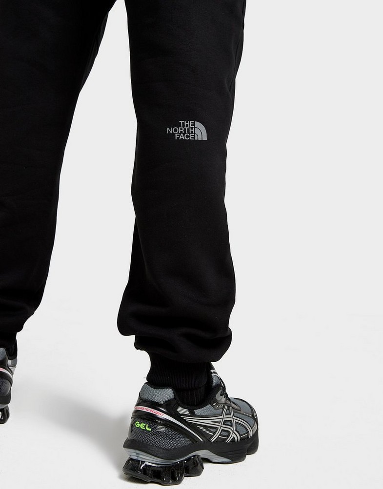Muške hlače THE NORTH FACE HLAČE OUTLINE PNT BLK NF0A8GDYJK31 crna