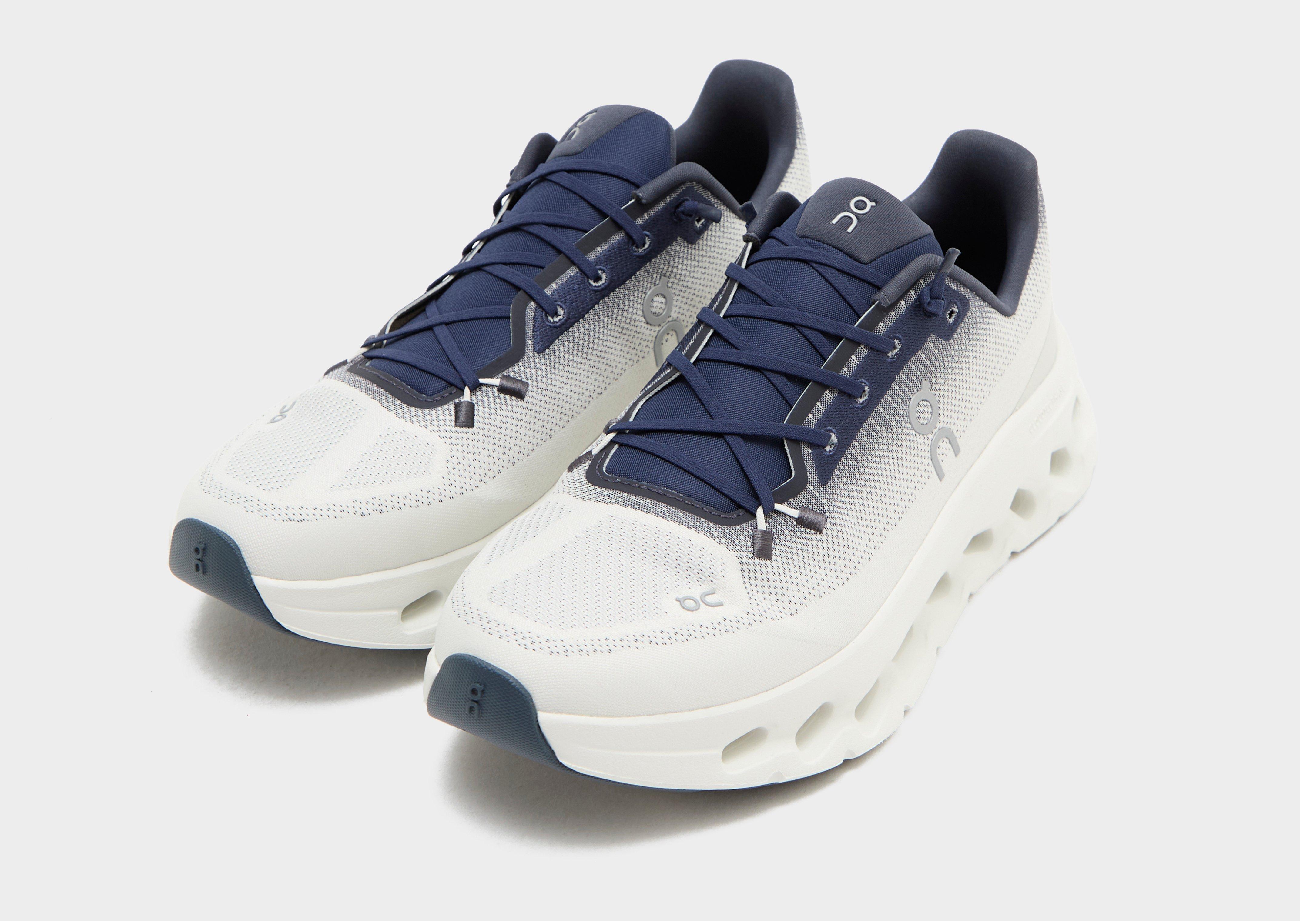 Чоловічі кросівки для бігу ON CLOUDTILT  3ME10101764 Білий