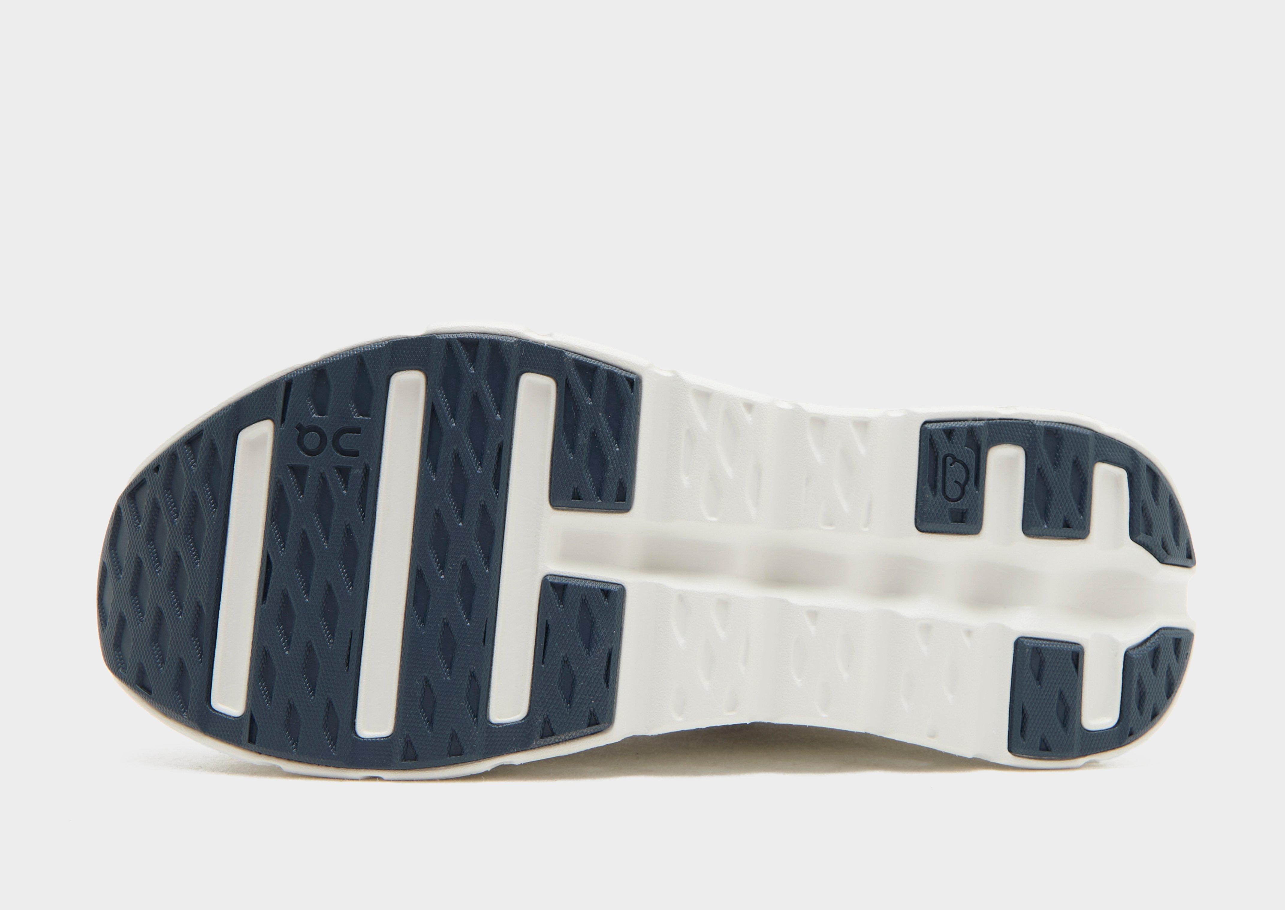 Чоловічі кросівки для бігу ON CLOUDTILT  3ME10101764 Білий