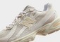 NEW BALANCE U740KP2