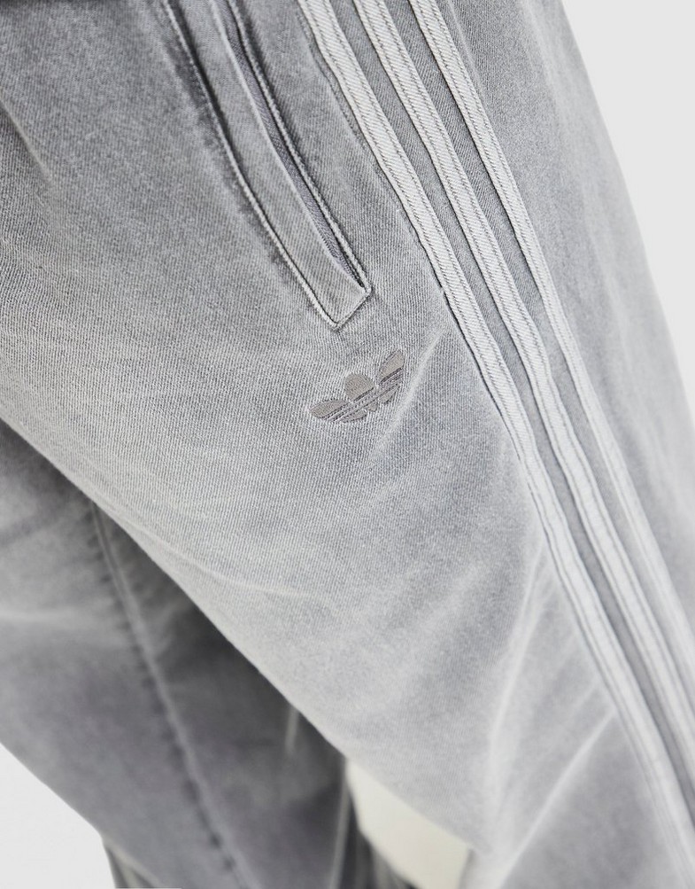 Pantaloni pentru bărbați ADIDAS PANTALONI  DENIM TP JW5920 Gri
