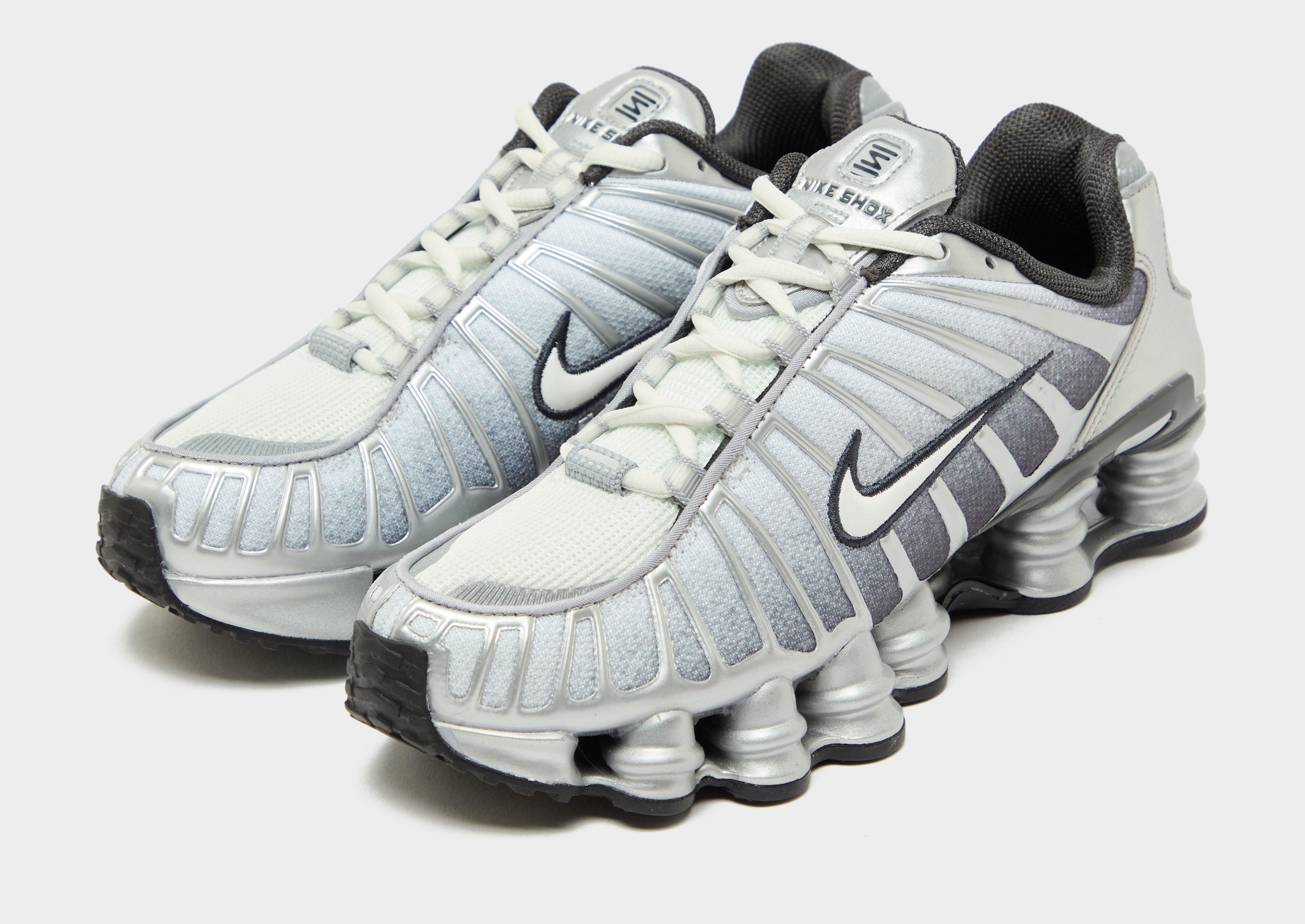 Pánske tenisky NIKE SHOX TL IH4466-095 Strieborná