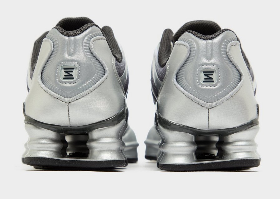Чоловічі кросівки NIKE SHOX TL IH4466-095 Сріблястий