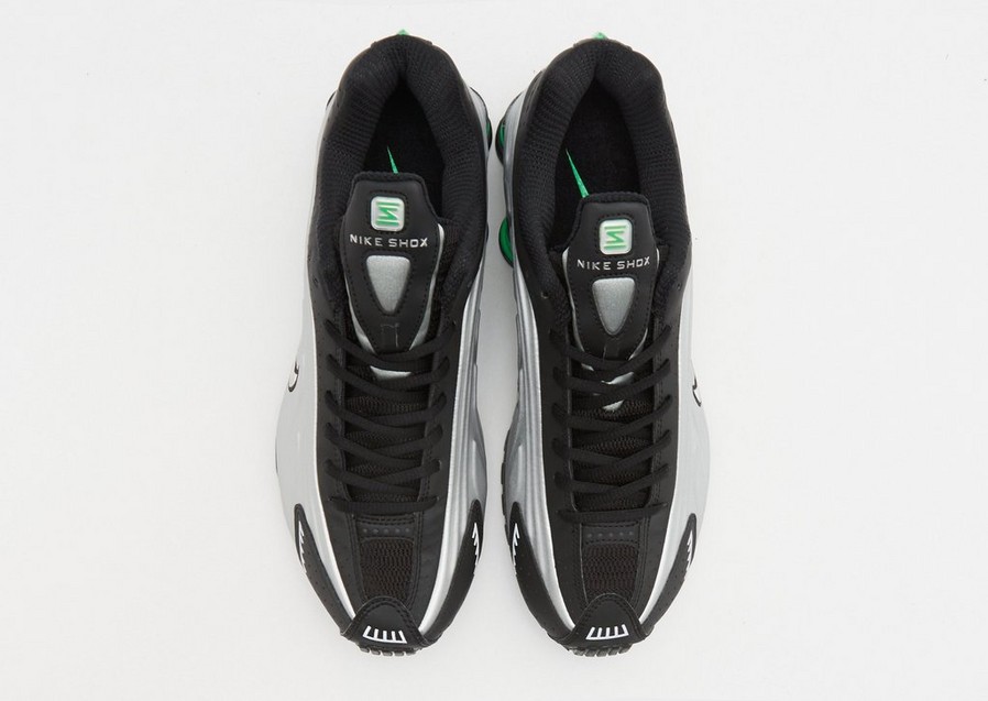 Férfi sneakers NIKE SHOX R4 HQ1988-006 Fekete