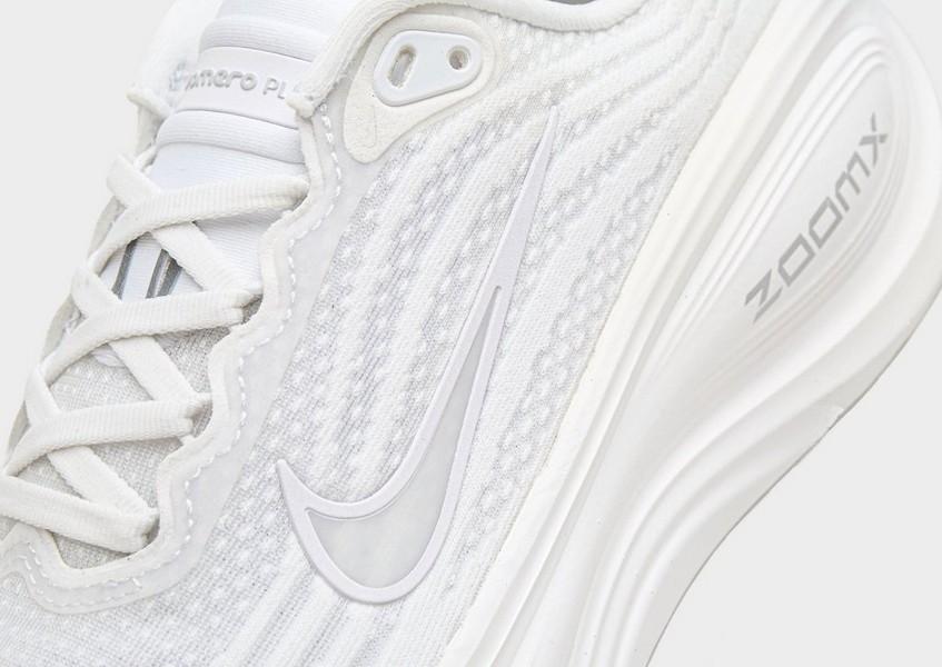 Nike Vomero Plus
