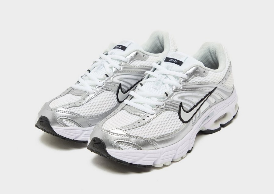 Buty sneakersy damskie NIKE W AIR MAX MOTO 2K HQ2056-103 Biały
