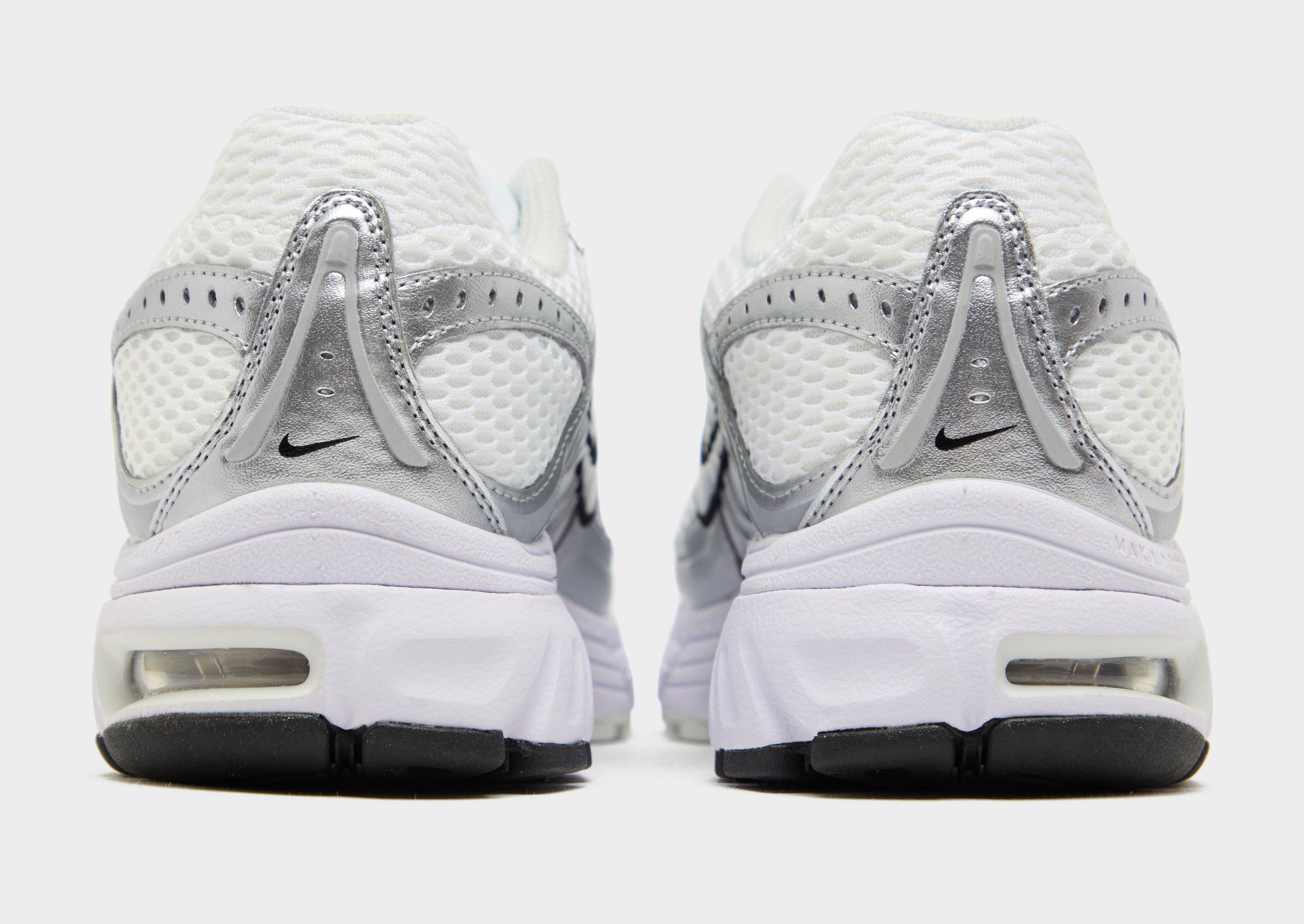 Жіночі кросівки NIKE W AIR MAX MOTO 2K HQ2056-103 Білий