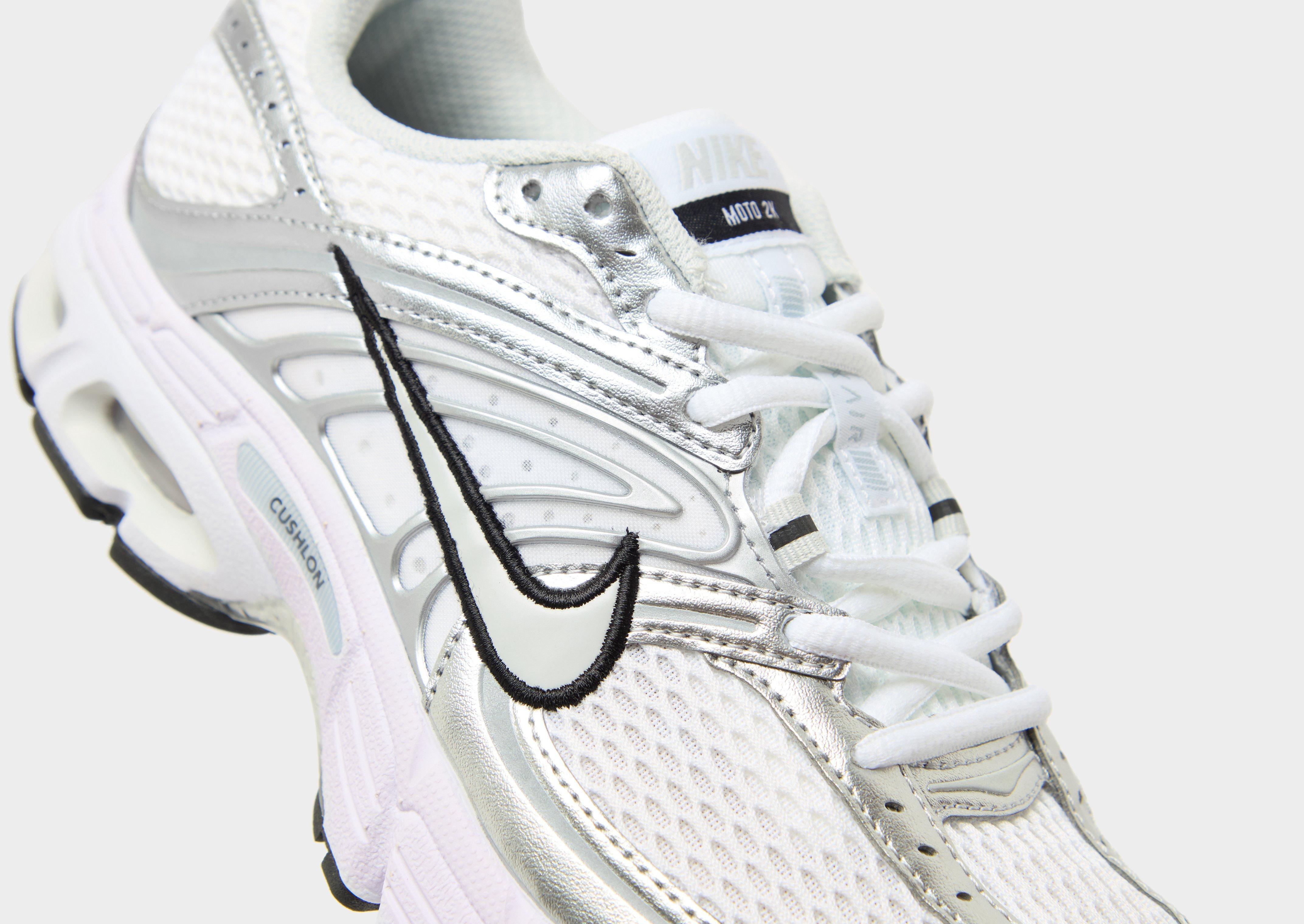 Жіночі кросівки NIKE W AIR MAX MOTO 2K HQ2056-103 Білий