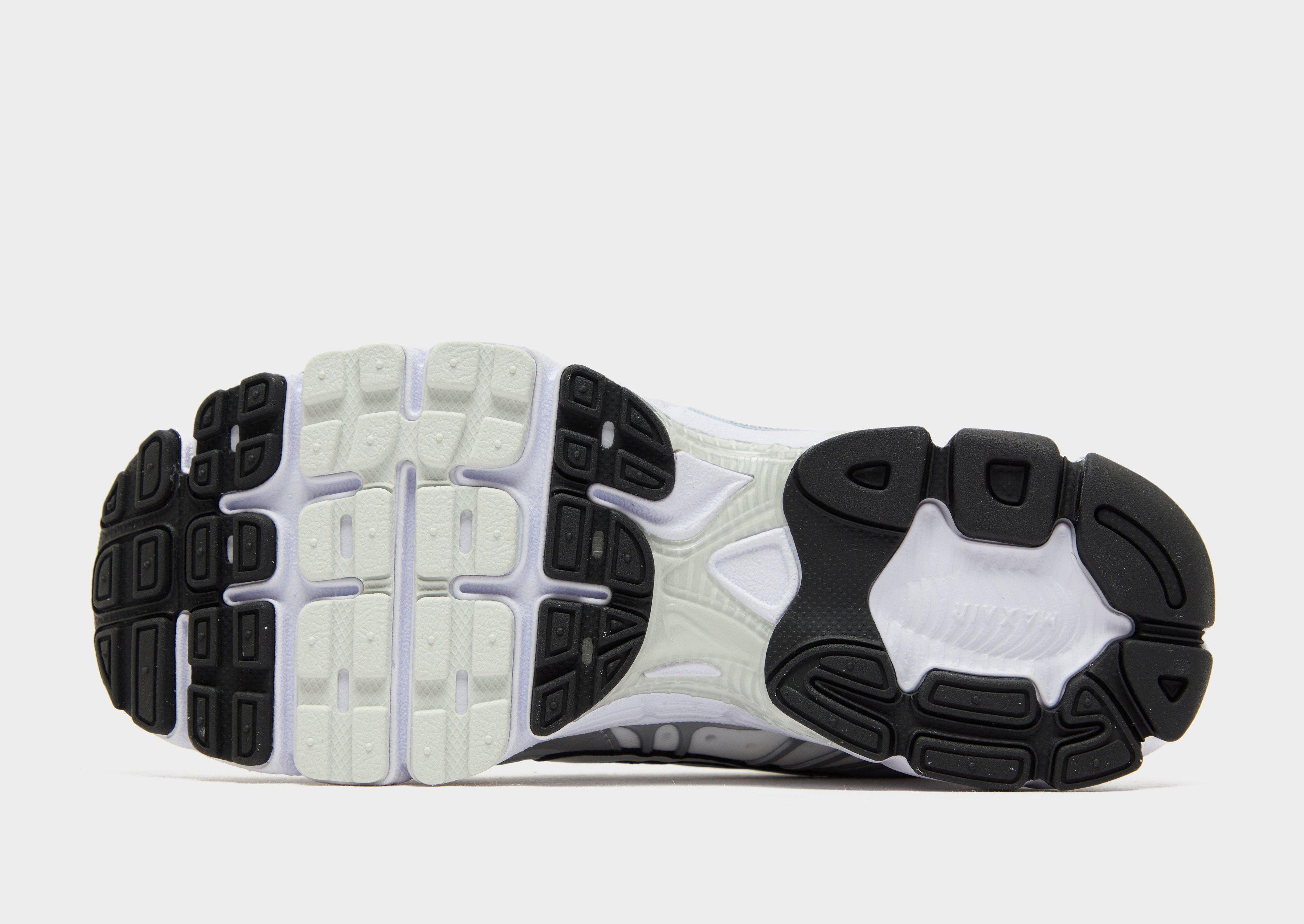 Жіночі кросівки NIKE W AIR MAX MOTO 2K HQ2056-103 Білий