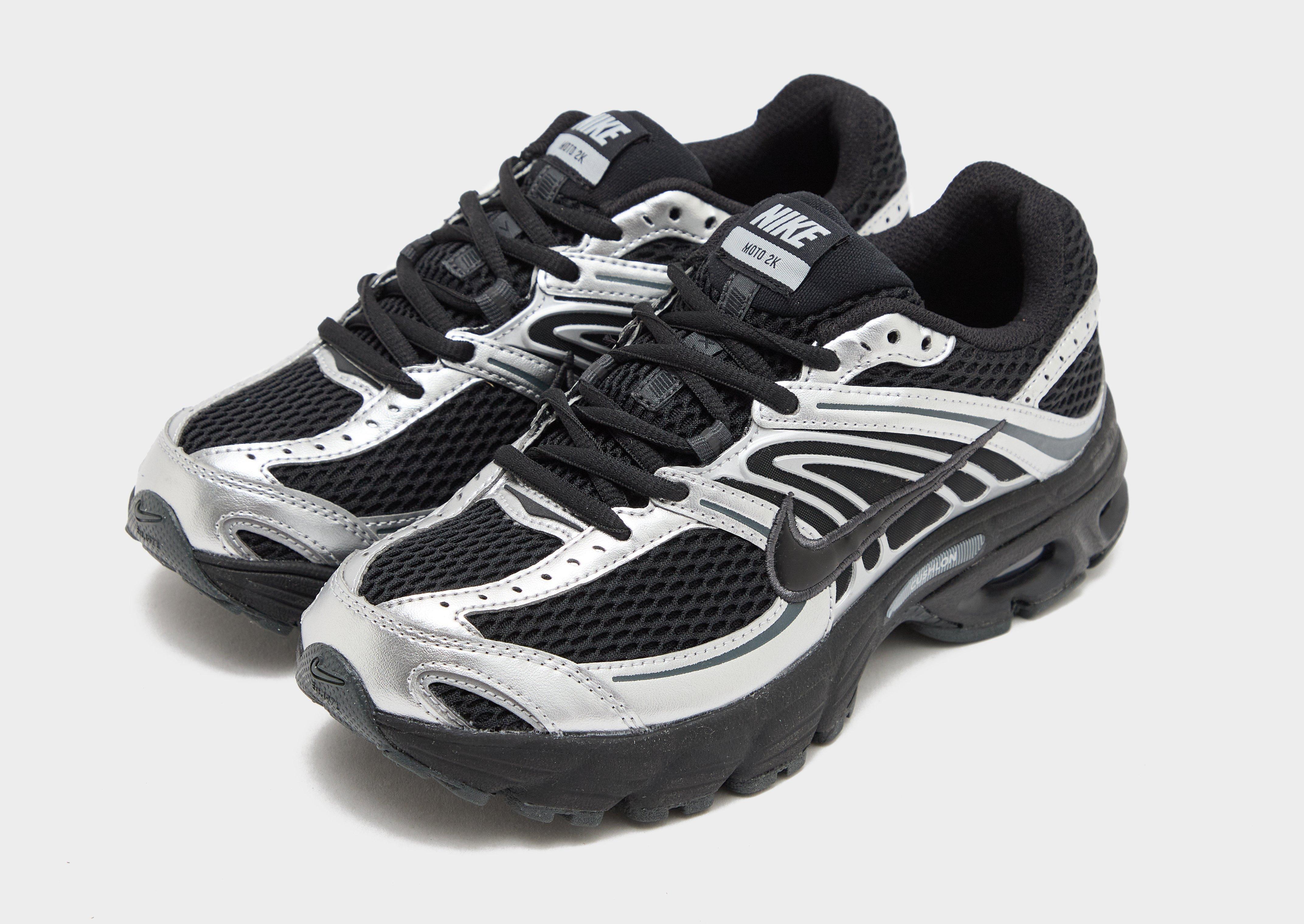 Жіночі кросівки NIKE W AIR MAX MOTO 2K HQ2056-007 Чорний