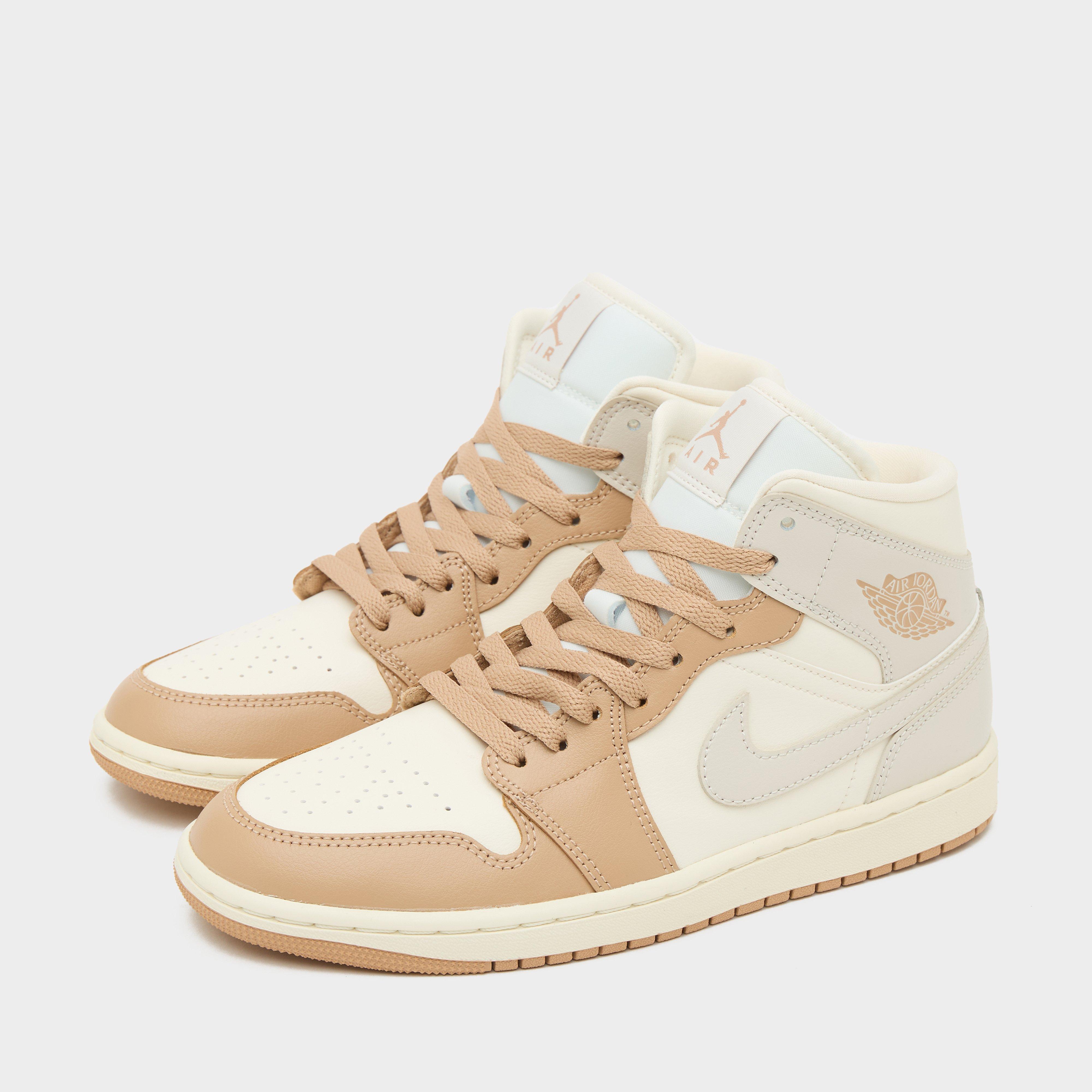 Kedai moterims AIR JORDAN 1 MID