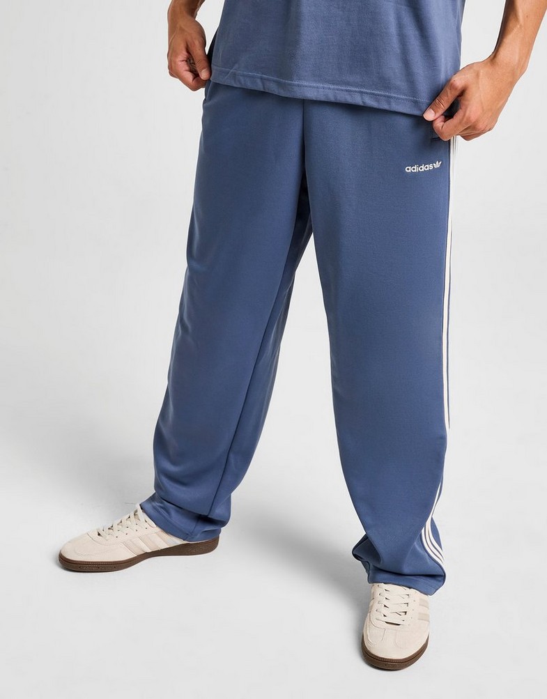 Pantaloni pentru bărbați ADIDAS PANTALONI  FIRST PANT KD9115 Albastru