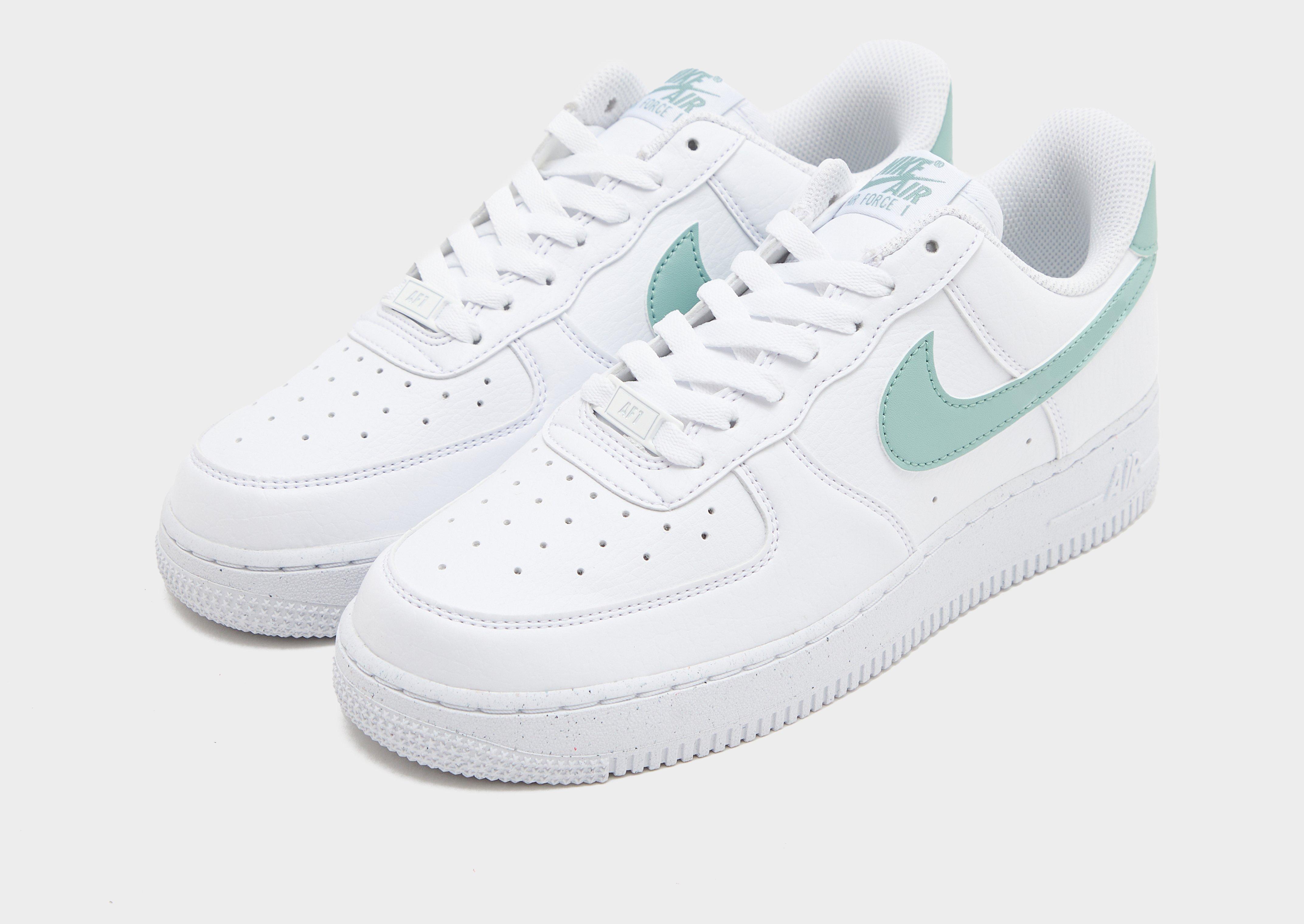 Дамски обувки NIKE AIR FORCE 1 '07  DV3808-112 Бял