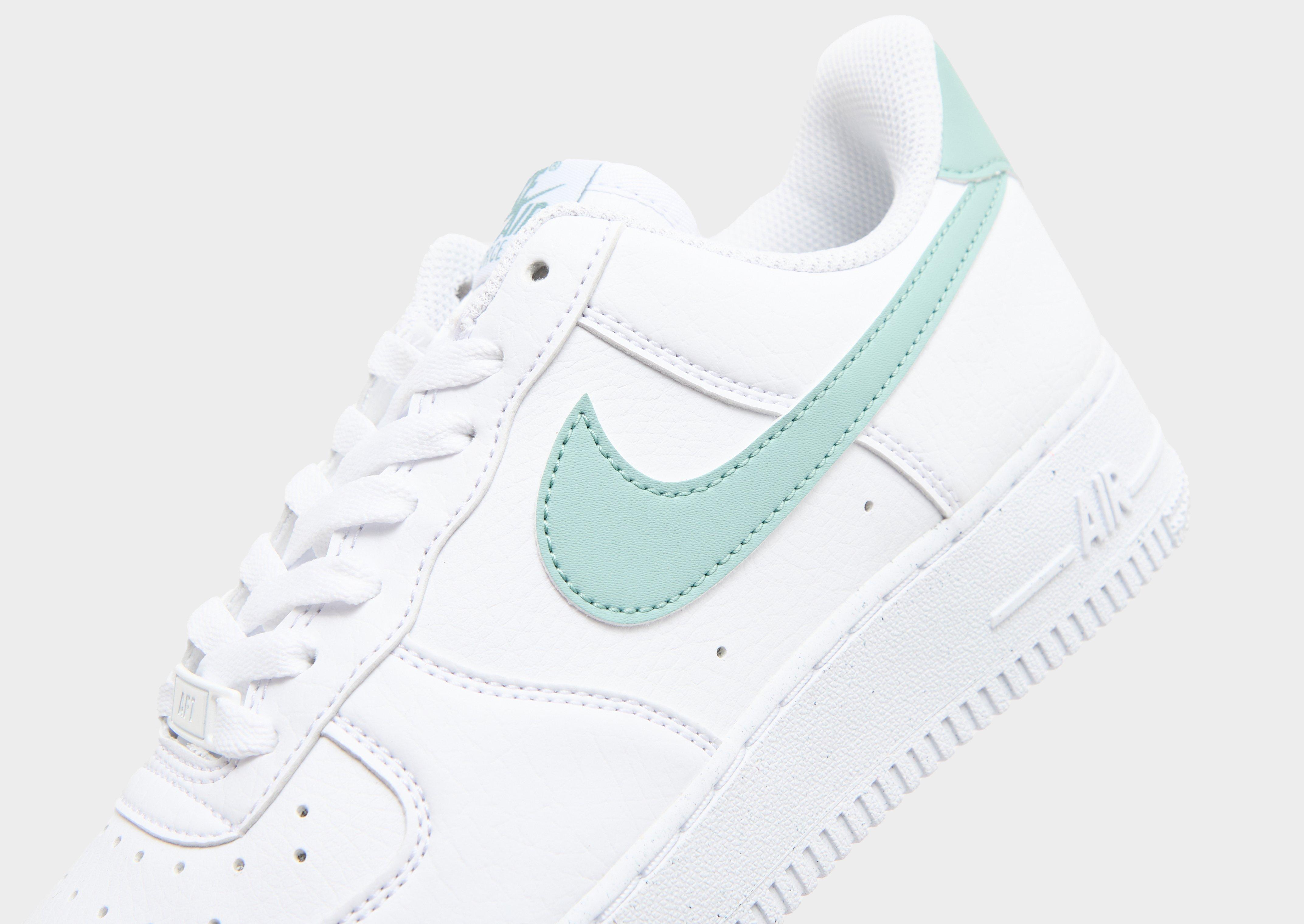 Дамски обувки NIKE AIR FORCE 1 '07  DV3808-112 Бял