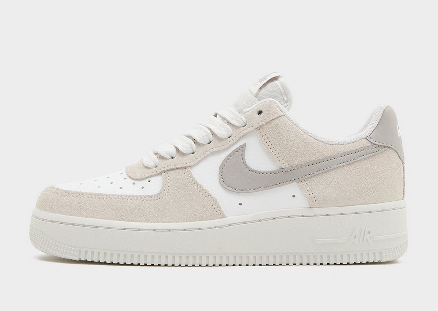 Adidași de damă NIKE W AIR FORCE 1 LO SR II7650-121 Bej