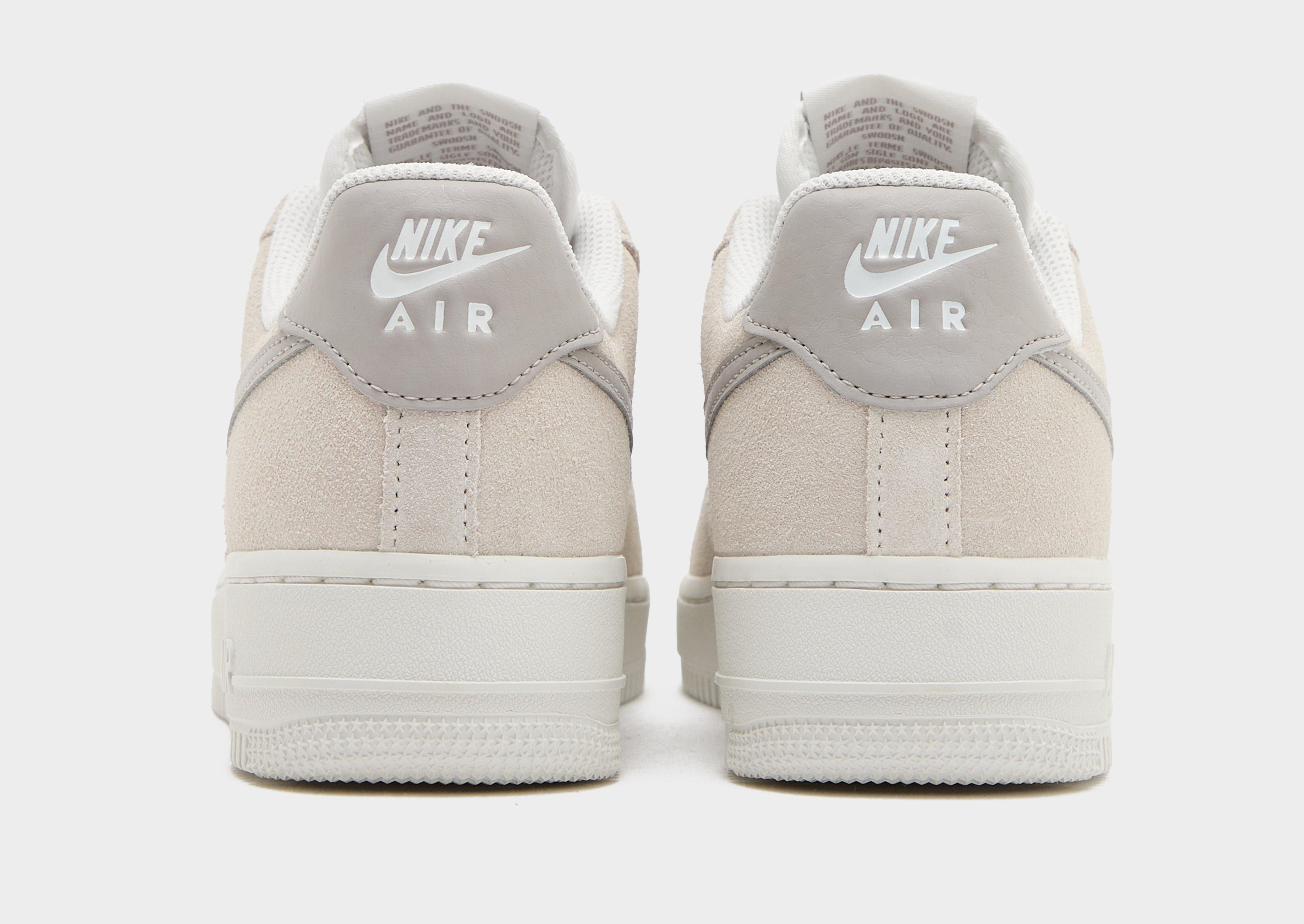 Жіночі кросівки NIKE W AIR FORCE 1 LO SR II7650-121 Бежевий