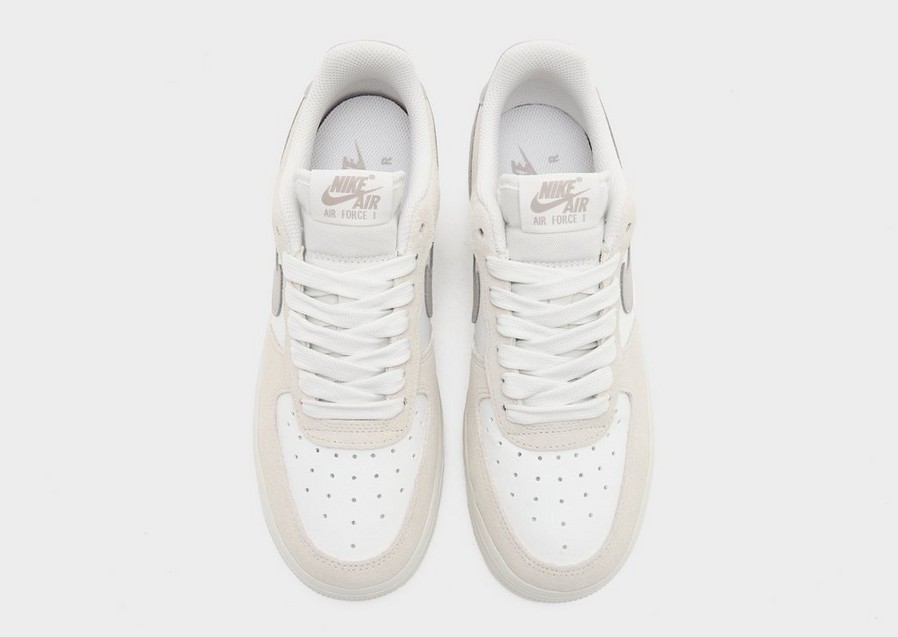 Adidași de damă NIKE W AIR FORCE 1 LO SR II7650-121 Bej