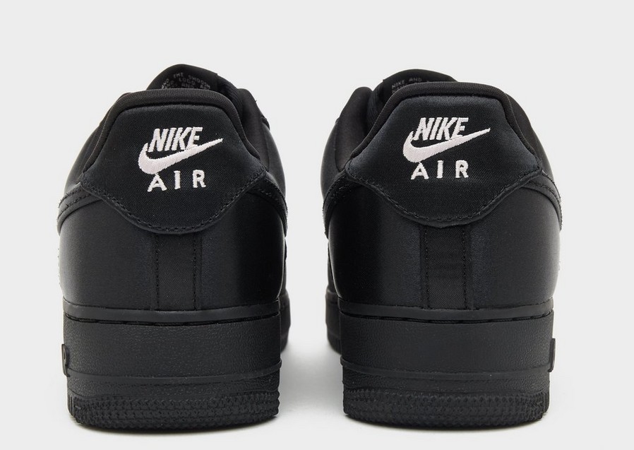 Dámske tenisky NIKE WMNS AIR FORCE 1 '07 LV8 IH2034-010 Čierna