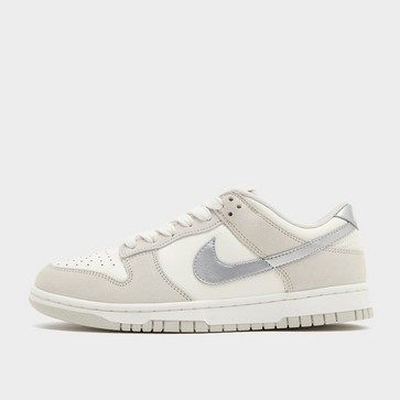 Adidași de damă NIKE WMNS NIKE DUNK LOW