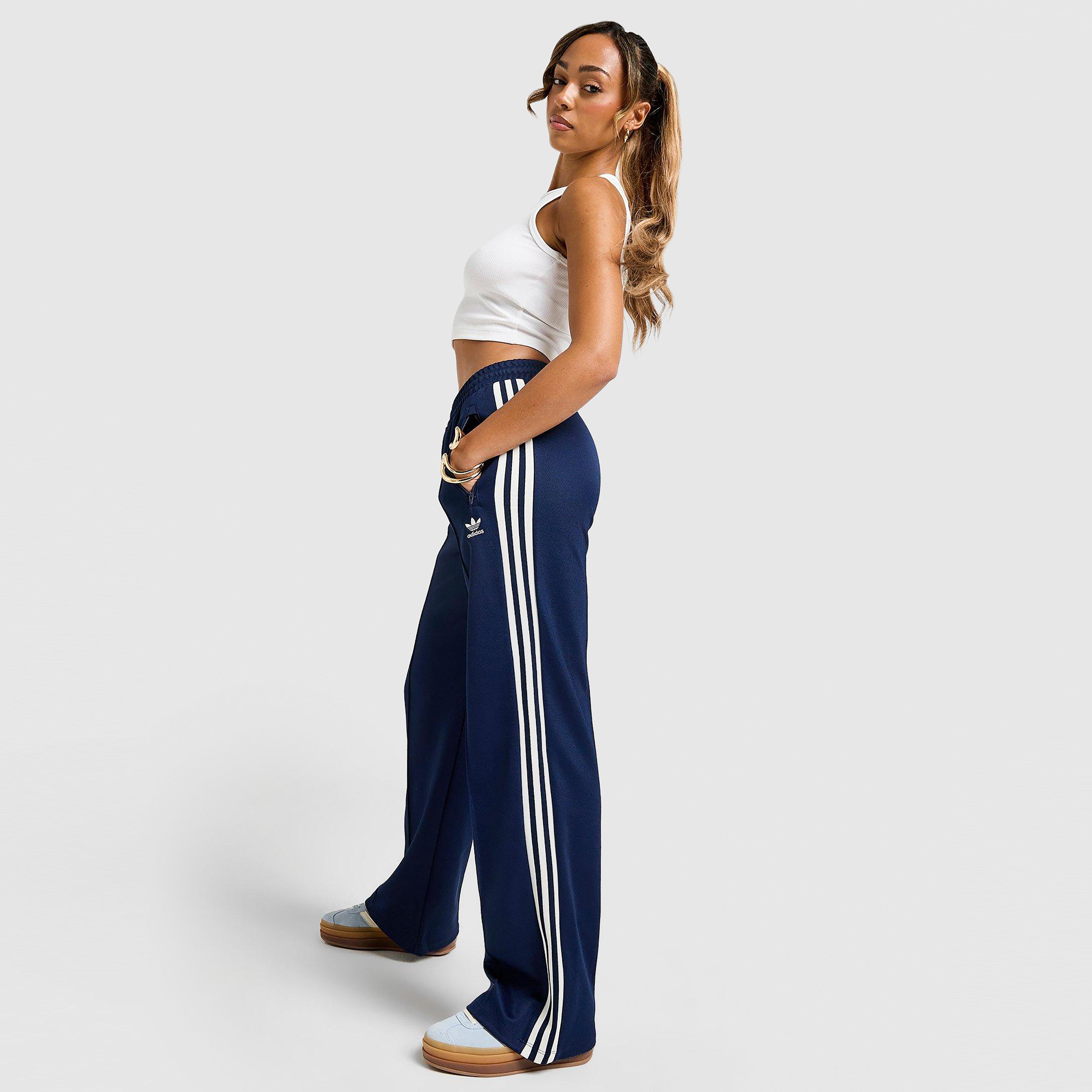 Moteriškos kelnės ADIDAS KELNĖS ADICOLOR CLASSIC TRACK PANT REGULAR