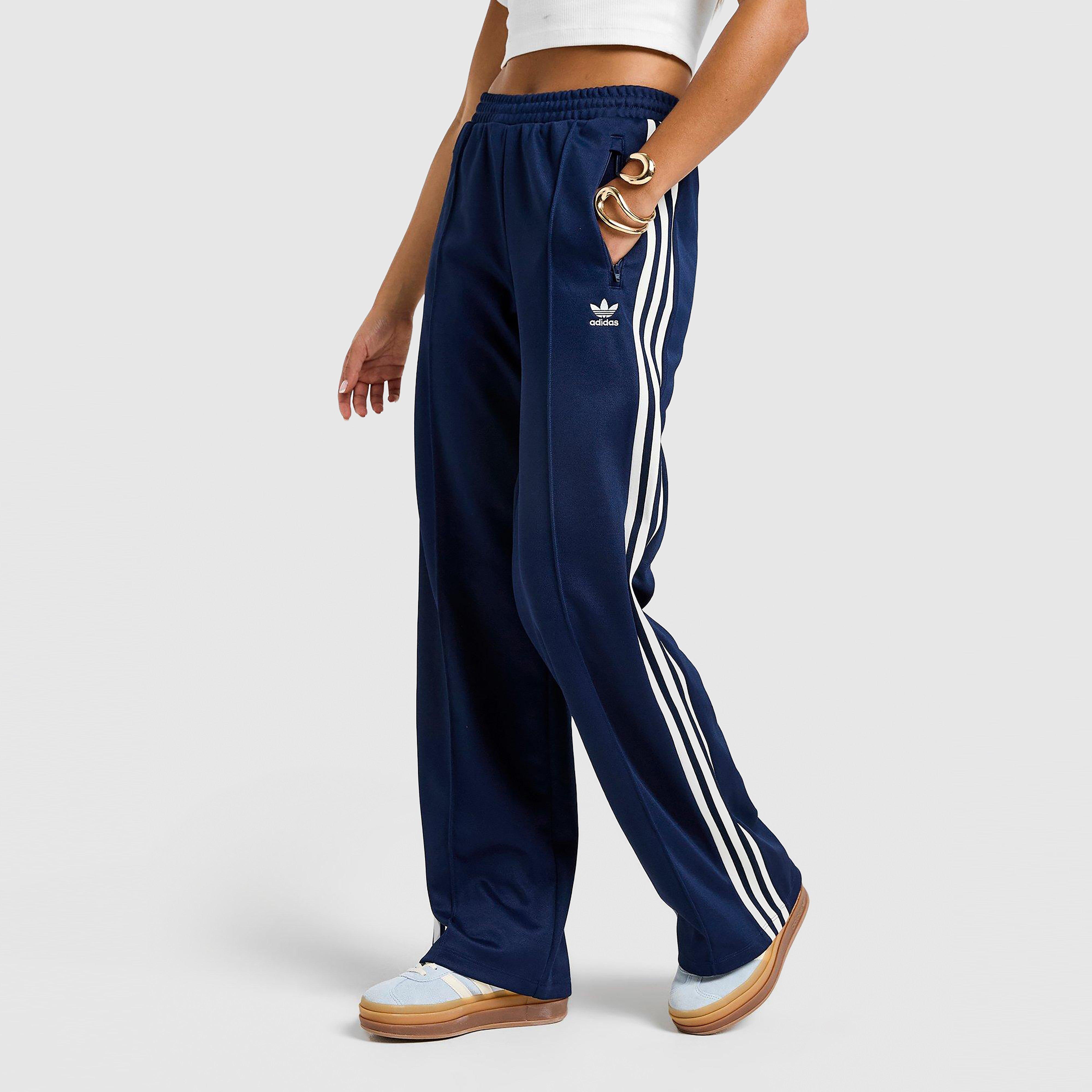 Moteriškos kelnės ADIDAS KELNĖS ADICOLOR CLASSIC TRACK PANT REGULAR