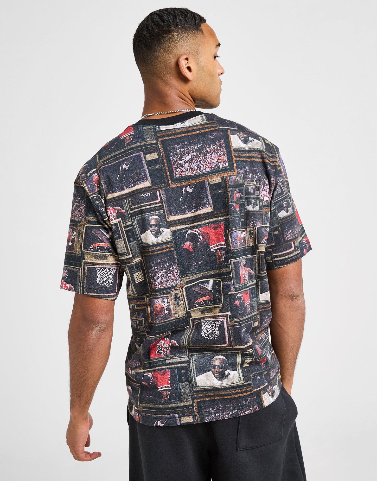 Vyriški marškiniai JORDAN MARŠKINĖLIAI M J BRK TV AOP SS CREW HQ8946-010 Juoda