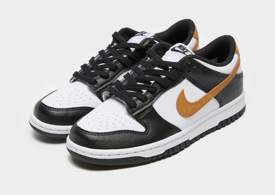 Adidași pentru copii NIKE DUNK LOW GS FF II7639-001 Alb