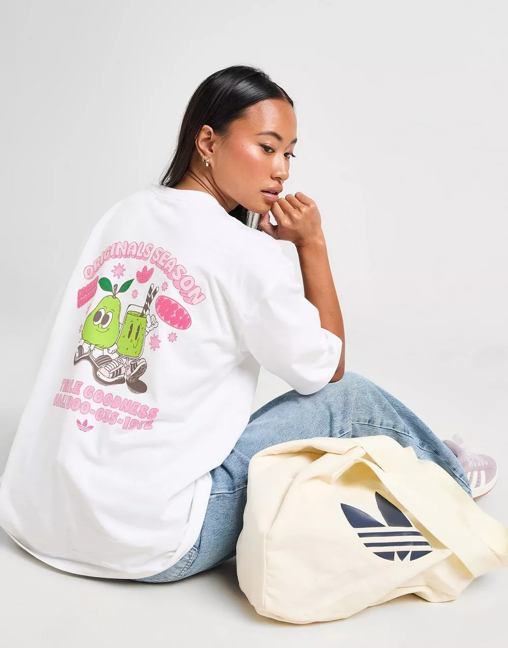 ADIDAS ФУТБОЛКА VINTAGE GRAPHIC TEE, фото 1 з 6