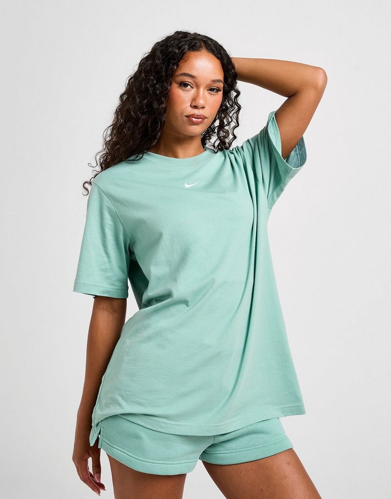 Moteriški marškinėliai NIKE MARŠKINĖLIAI W NSW TEE ESSNTL LBR FD4149-017 Žalia