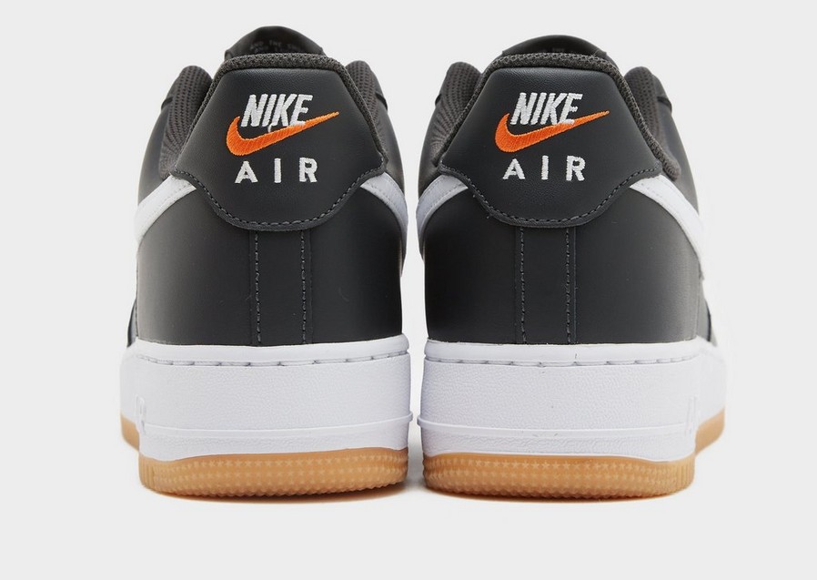 Adidași pentru bărbați NIKE AIR FORCE 1 '07 LV8  II7630-001 Negru