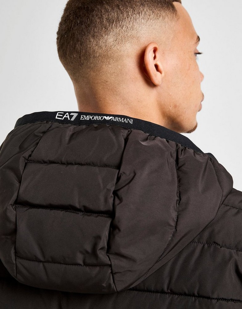 EMPORIO ARMANI 7 BUNDA ZIMNÁ BADGE BFL JKT BLK AF126637M001138UC001 Čierna