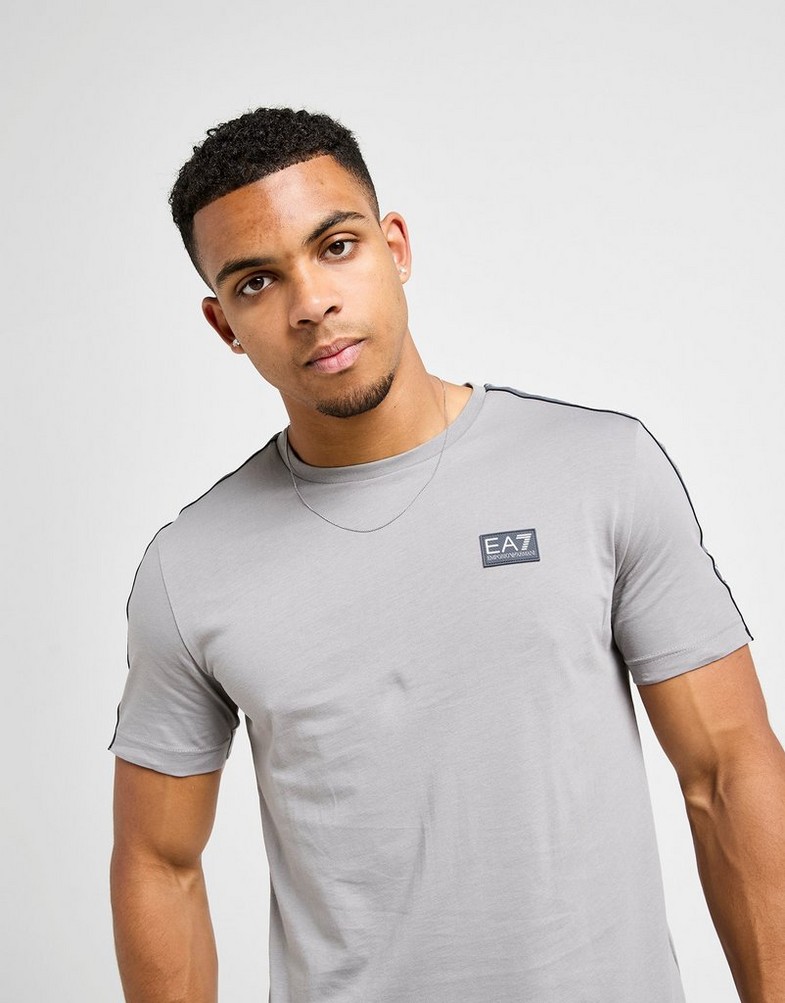 Muški T-shirt EMPORIO ARMANI 7 T-SHIRT TAPE BADGE T SHARKSKIN AF132447M001151U8062 siva