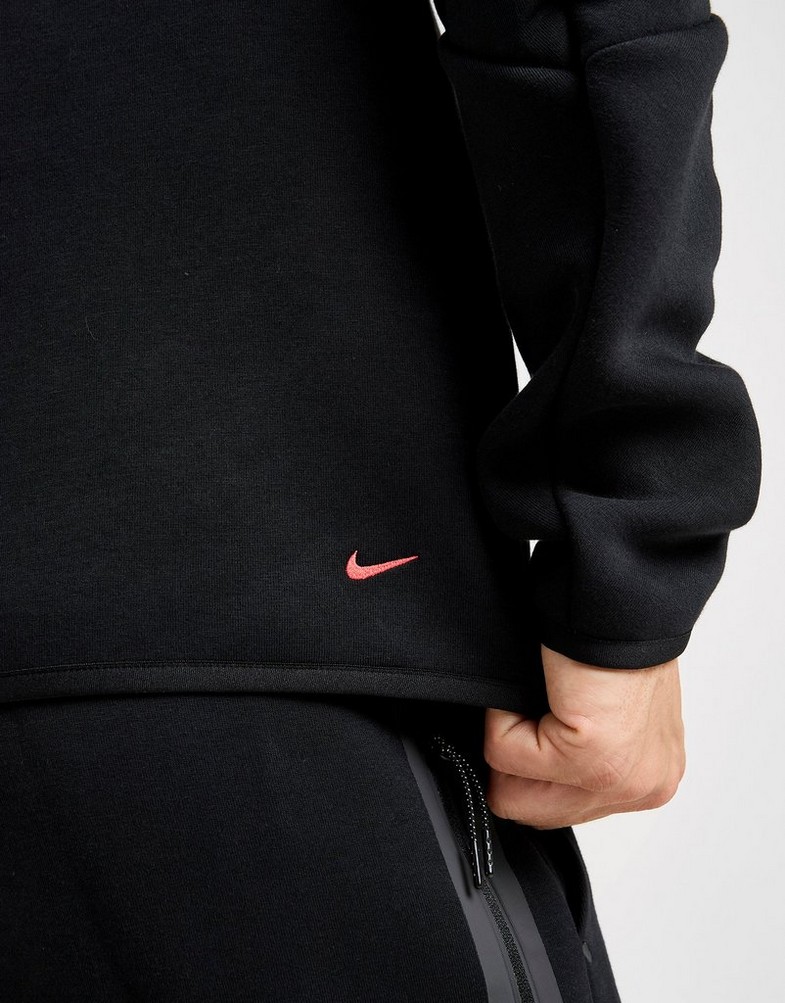 Bluză pentru bărbați NIKE BLUZĂ CU GLUGĂ M NK TCH MIX WR HD IH4302-010 Negru