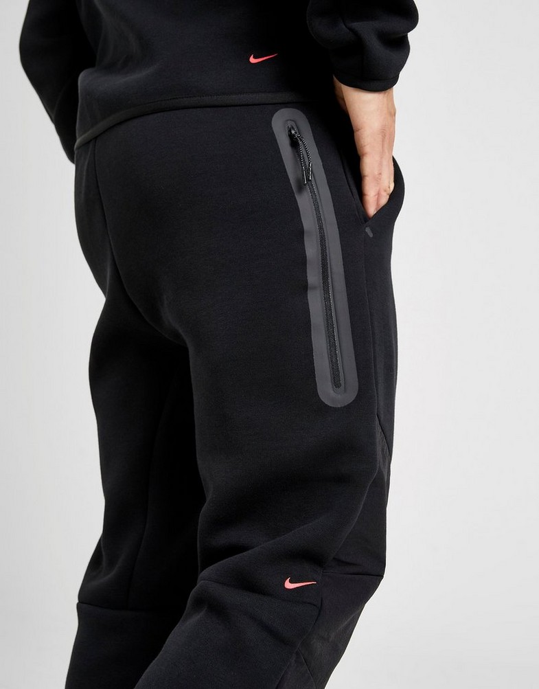 Pánske nohavice NIKE NOHAVICE  M NK TCH MIX JGGR IH4303-010 Čierna