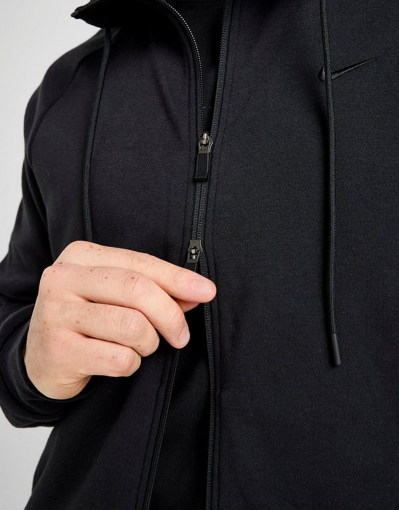 Bluză pentru bărbați NIKE BLUZĂ CU GLUGĂ M NK UVPRIMARY FZ FZ0967-010 Negru