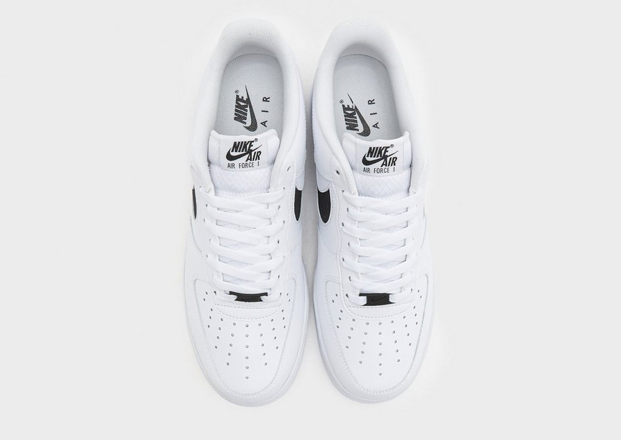 Adidași pentru bărbați NIKE AIR FORCE 1 '07 LV8  IH4452-100 Negru