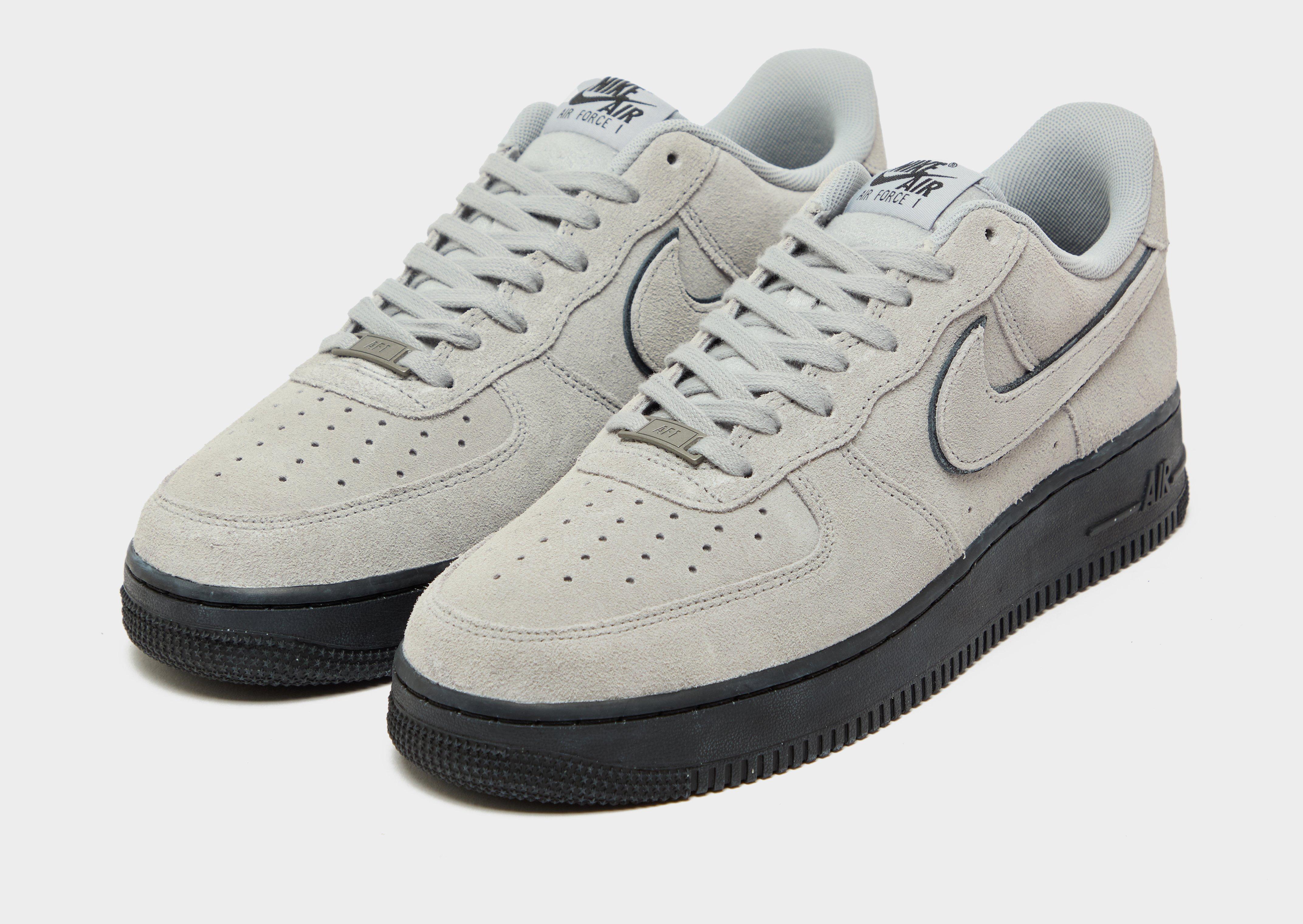 Мъжки маратонки NIKE AIR FORCE 1 '07 LV8  HQ1966-001 Сив