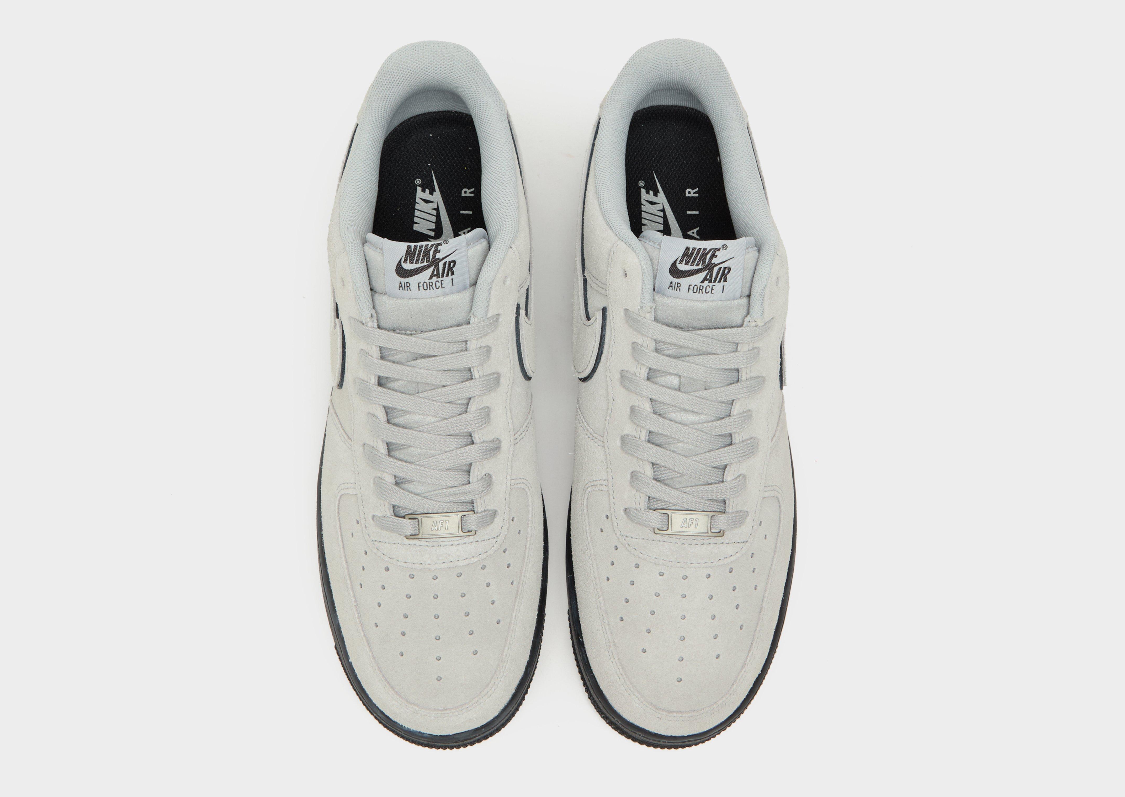 Мъжки маратонки NIKE AIR FORCE 1 '07 LV8  HQ1966-001 Сив